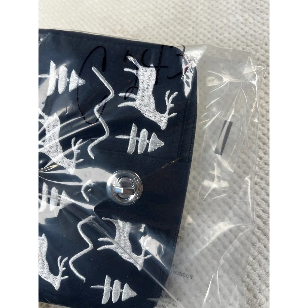 Vera Bradley‎ Quilted Navy Deer Trees Zip Around Wallet Organizer - Picture 7 of 7